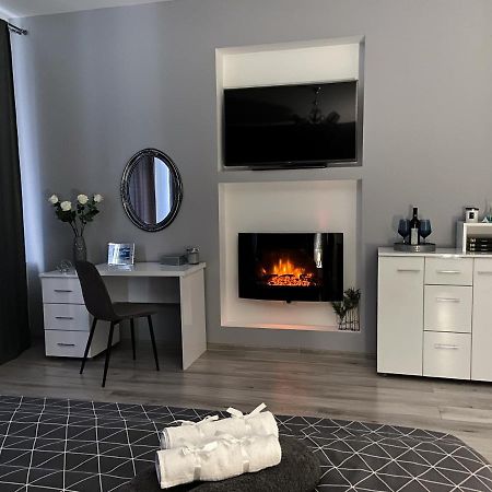 Studio 5 Braşov Esterno foto