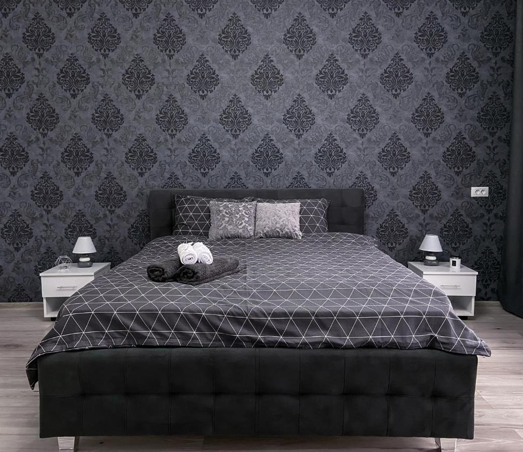 Studio 5 Braşov Esterno foto