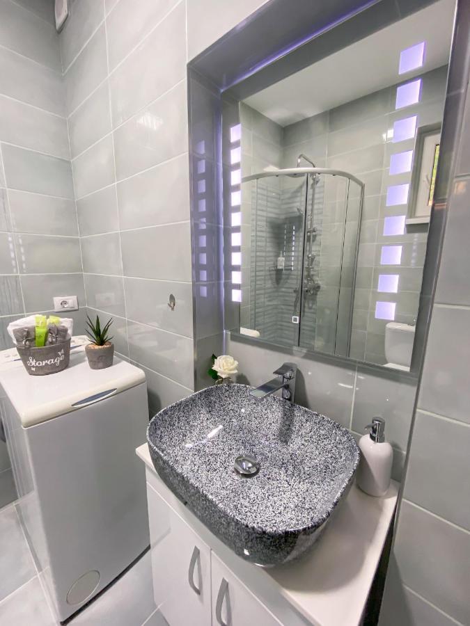 Studio 5 Braşov Esterno foto