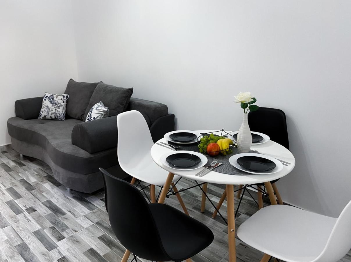 Studio 5 Braşov Esterno foto