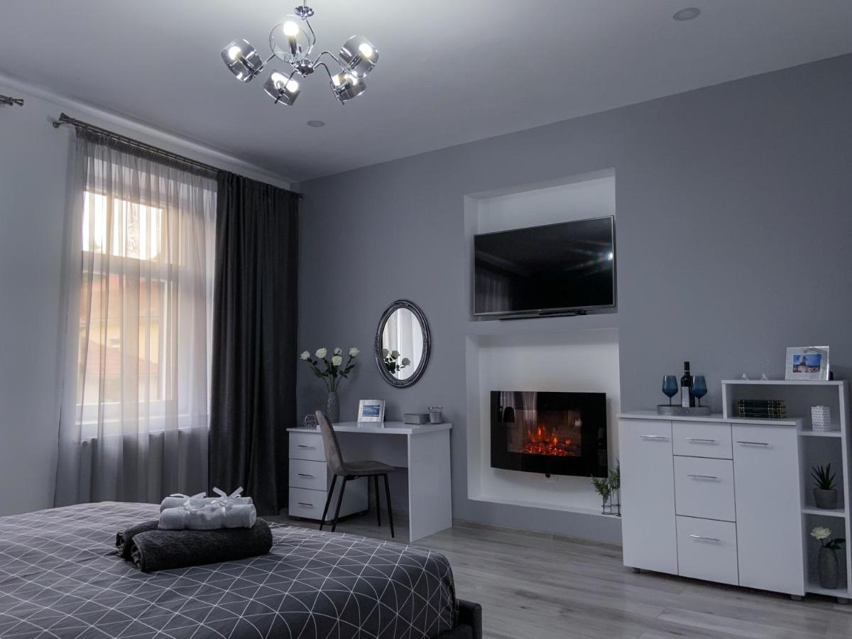 Studio 5 Braşov Esterno foto